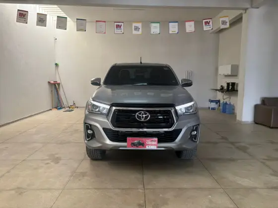 TOYOTA HILUX 2.8 SRX 4X4 CD 16V DIESEL 4P AUTOMÁTICO