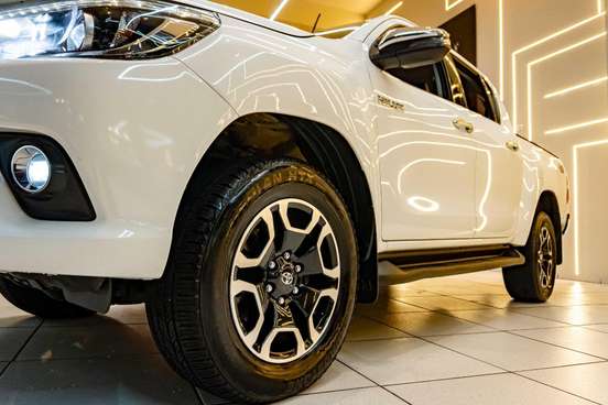 TOYOTA-HILUX-2018