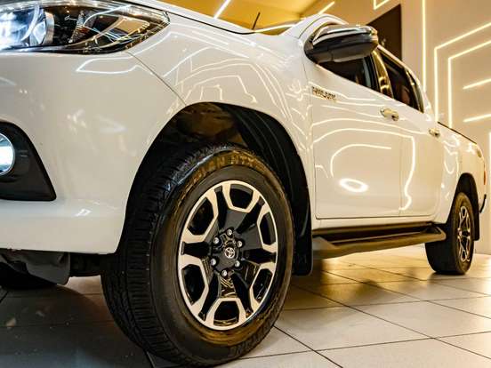 TOYOTA-HILUX-2.8 SRX 4X4 CD 16V DIESEL 4P AUTOMÁTICO TOYOTA-HILUX-2018