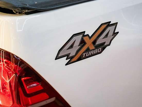 TOYOTA-HILUX-2.8 SRX 4X4 CD 16V DIESEL 4P AUTOMÁTICO TOYOTA-HILUX-2018