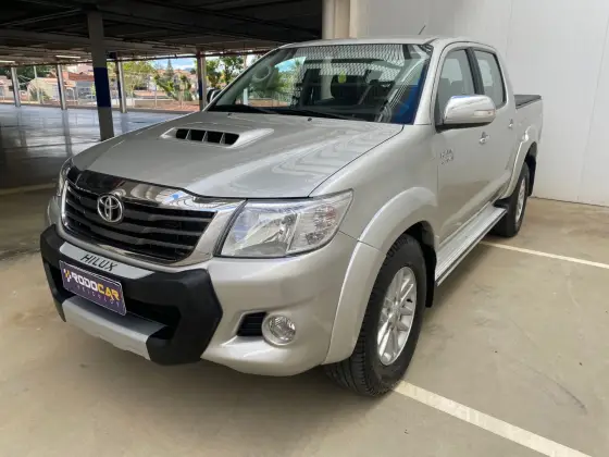 TOYOTA HILUX 3.0 SRV 4X4 CD 16V TURBO INTERCOOLER DIESEL 4P AUTOMÁTICO