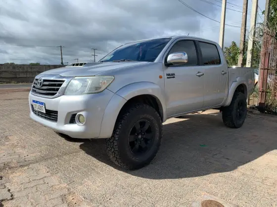 TOYOTA HILUX 3.0 STD 4X4 CD 16V TURBO INTERCOOLER DIESEL 4P MANUAL