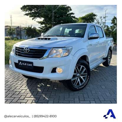 TOYOTA-HILUX-2013