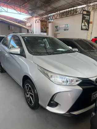 TOYOTA YARIS 1.5 16V FLEX XL MULTIDRIVE TOYOTA YARIS 1.5 16V FLEX XL MULTIDRIVE