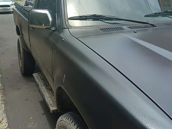 TOYOTA-HILUX-2.8 SR5 4X4 CS 8V DIESEL 2P MANUAL TOYOTA-HILUX-2000