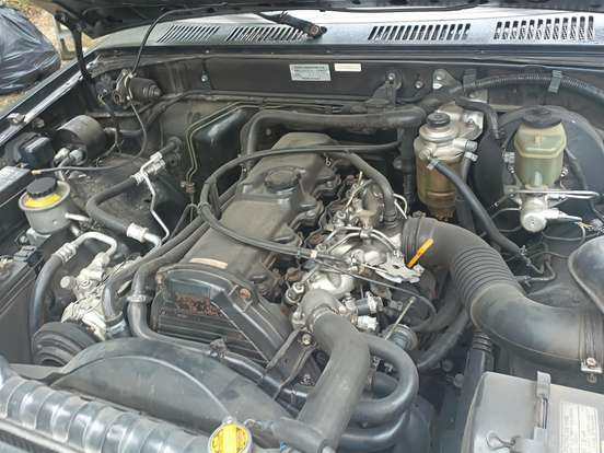TOYOTA-HILUX-2.8 SR5 4X4 CS 8V DIESEL 2P MANUAL TOYOTA-HILUX-2000