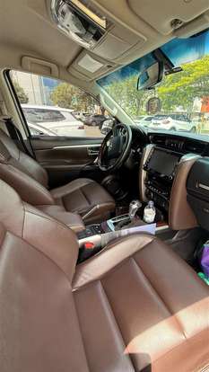 TOYOTA-HILUX SW4-2019