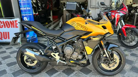 TRIUMPH TIGER 800 SPORT 