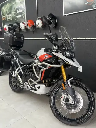 TRIUMPH TIGER 900 RALLY PRO 
