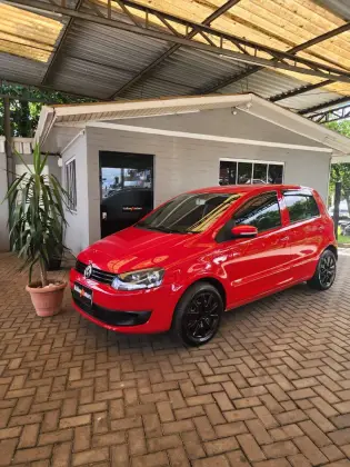 VOLKSWAGEN FOX 1.0 MI TREND 8V FLEX 4P MANUAL VOLKSWAGEN FOX 1.0 MI TREND 8V FLEX 4P MANUAL