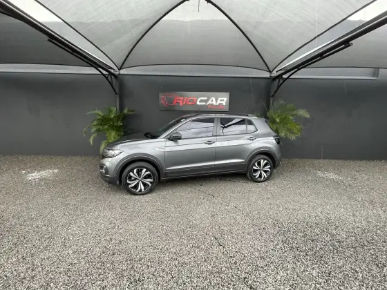 VOLKSWAGEN T-CROSS 1.0 200 TSI TOTAL FLEX COMFORTLINE AUTOMÁTICO