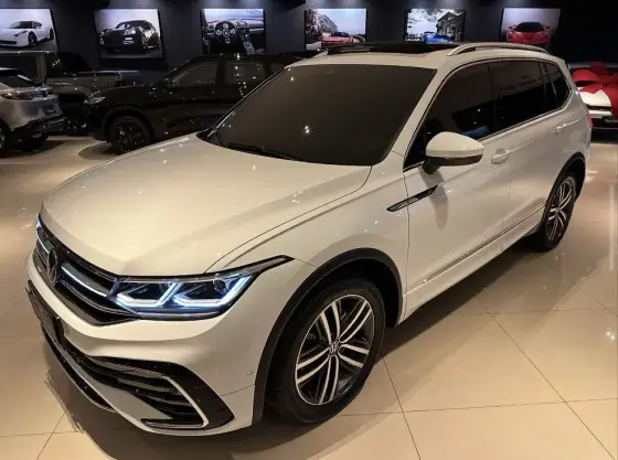 VOLKSWAGEN TIGUAN 2.0 300 TSI GASOLINA ALLSPACE R-LINE AUTOMÁTICO