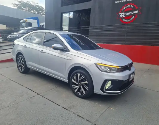 VOLKSWAGEN VIRTUS 1.0 200 TSI HIGHLINE AUTOMÁTICO
