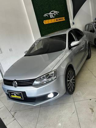 VOLKSWAGEN JETTA 2.0 COMFORTLINE FLEX 4P TIPTRONIC