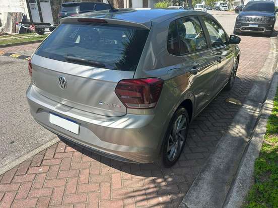 VOLKSWAGEN-POLO-2020