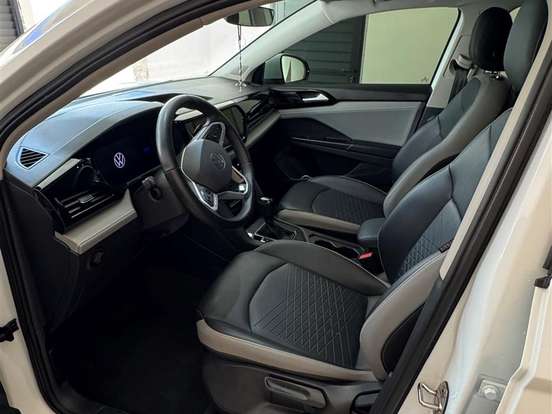 VOLKSWAGEN-TAOS-1.4 250 TSI TOTAL FLEX COMFORTLINE AUTOMÁTICO VOLKSWAGEN-TAOS-2023