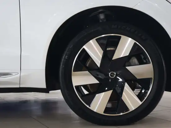 VOLVO-XC60-2.0 T8 RECHARGE ULTIMATE AWD GEARTRONIC VOLVO-XC60-2023