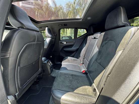 VOLVO-XC40-1.5 T5 RECHARGE R-DESIGN GEARTRONIC VOLVO-XC40-2021
