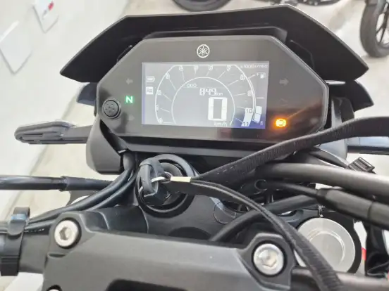 YAMAHA-FZ25 FAZER CONNECTED ABS-2025