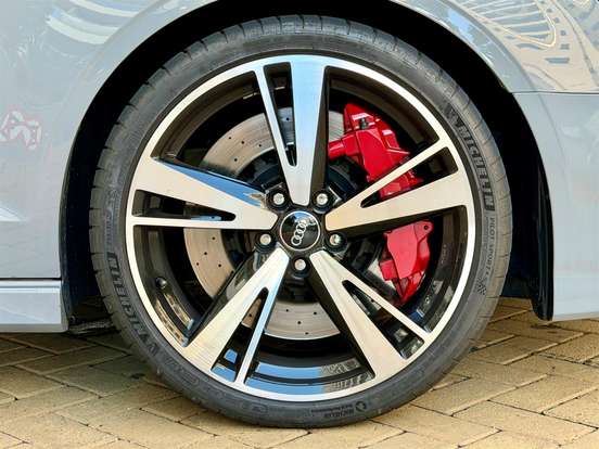 AUDI-RS3-2.5 TFSI GASOLINA SEDAN QUATTRO S-TRONIC AUDI-RS3-2017