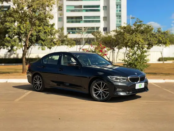 BMW 320i 2.0 16V TURBO GASOLINA SPORT AUTOMÁTICO