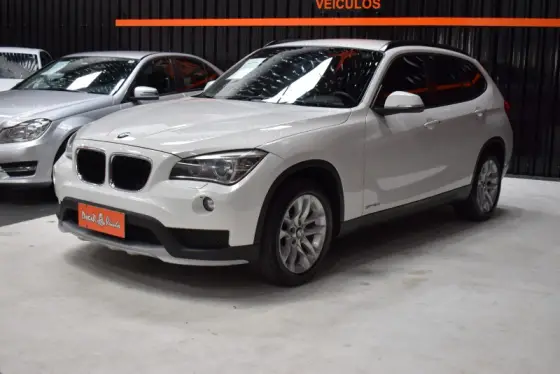 BMW X1 2.0 20I 4X2 16V FLEX 4P AUTOMÁTICO BMW X1 2.0 20I 4X2 16V FLEX 4P AUTOMÁTICO