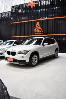 BMW-X1-2.0 20I 4X2 16V FLEX 4P AUTOMÁTICO BMW-X1-2014