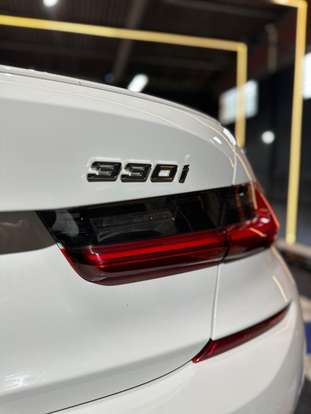 BMW-330i-2019
