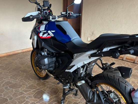 BMW-R 1300 GS TROPHY BMW-R 1300 GS TROPHY-2025