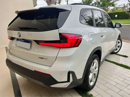 BMW-X1-2022