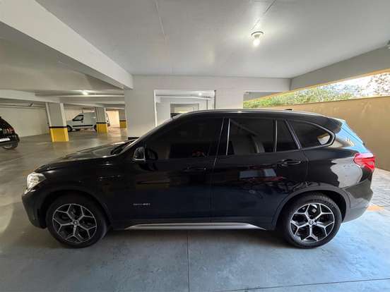 BMW-X1-2.0 16V TURBO ACTIVEFLEX SDRIVE20I X-LINE 4P AUTOMÁTICO BMW-X1-2017