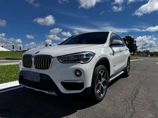 BMW-X1-2.0 16V TURBO ACTIVEFLEX SDRIVE20I X-LINE 4P AUTOMÁTICO BMW-X1-2016