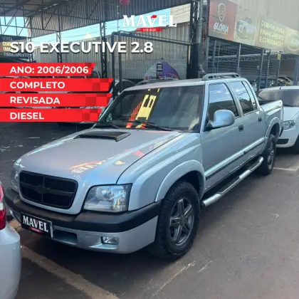 CHEVROLET S10 2.8 EXECUTIVE 4X4 CD 12V TURBO ELECTRONIC INTERCOOLER DIESEL 4P MANUAL