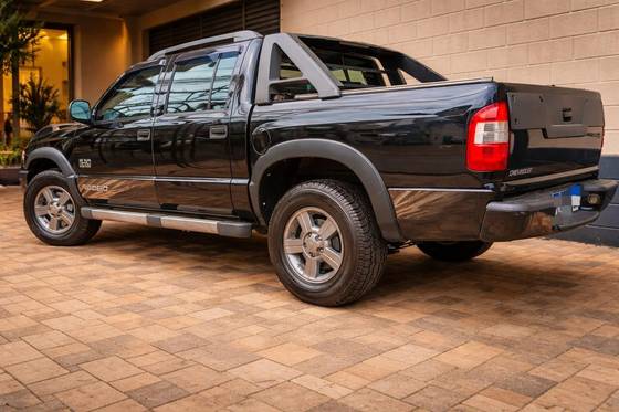 CHEVROLET S10 2.4 MPFI RODEIO 4X2 CD 8V FLEX 4P MANUAL