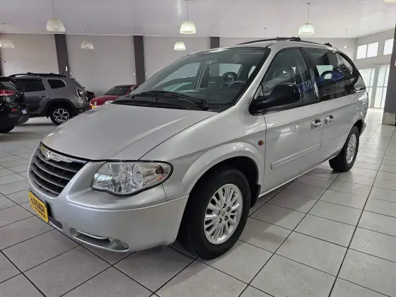 CHRYSLER CARAVAN 3.3 LX 4X2 V6 12V GASOLINA 4P AUTOMÁTICO