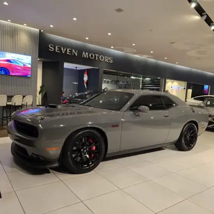 DODGE CHALLENGER 6.4 V8 HEMI GASOLINA R/T SCAT PACK TORQUEFLITE