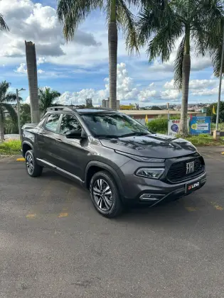 FIAT TORO 1.3 TURBO 270 FLEX FREEDOM AT6 FIAT TORO 1.3 TURBO 270 FLEX FREEDOM AT6