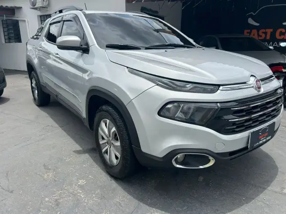FIAT TORO 1.8 16V EVO FLEX FREEDOM AT6 FIAT TORO 1.8 16V EVO FLEX FREEDOM AT6