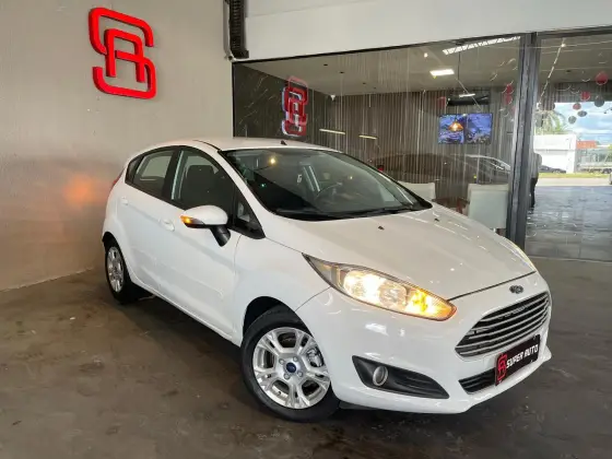 FORD FIESTA 1.6 SE HATCH 16V FLEX 4P MANUAL FORD FIESTA 1.6 SE HATCH 16V FLEX 4P MANUAL