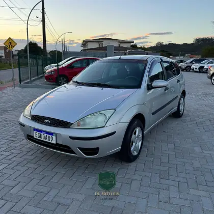 FORD FOCUS 1.6 GL 8V FLEX 4P MANUAL