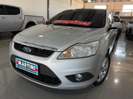 FORD FOCUS 2.0 GLX 16V FLEX 4P AUTOMÁTICO