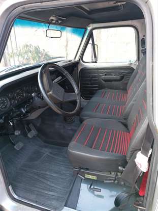 FORD-F-1000-1987