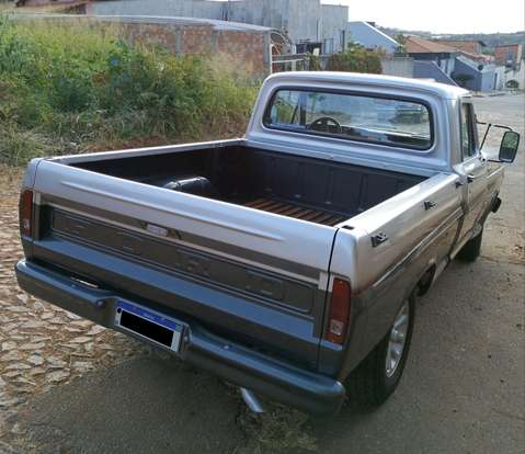 FORD-F-1000-1987