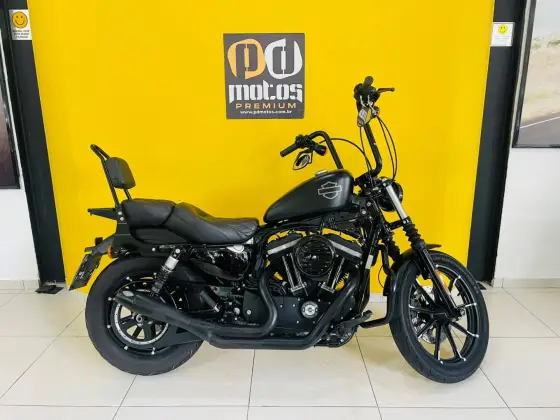 HARLEY-DAVIDSON SPORTSTER IRON 883 
