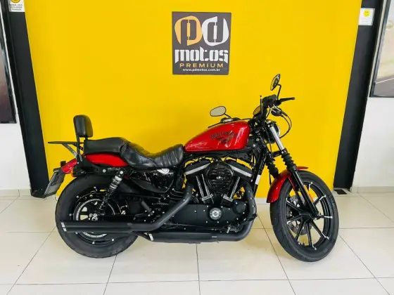 HARLEY-DAVIDSON SPORTSTER IRON 883 