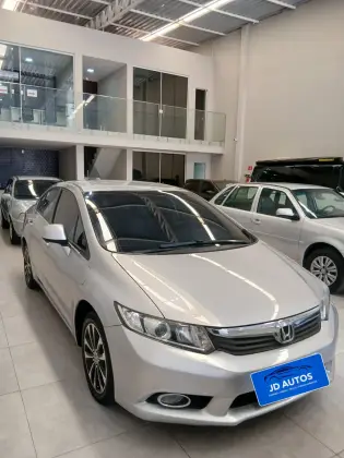 HONDA CIVIC 1.8 LXS 16V FLEX 4P AUTOMÁTICO