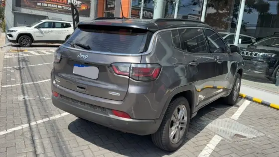 JEEP COMPASS 1.3 T270 TURBO FLEX LONGITUDE AT6