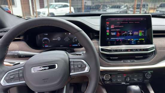 JEEP-COMMANDER-2024