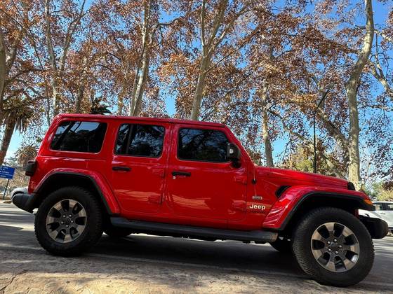 JEEP WRANGLER 2.0 TURBO GASOLINA UNLIMITED SAHARA 4P 4X4 AT8