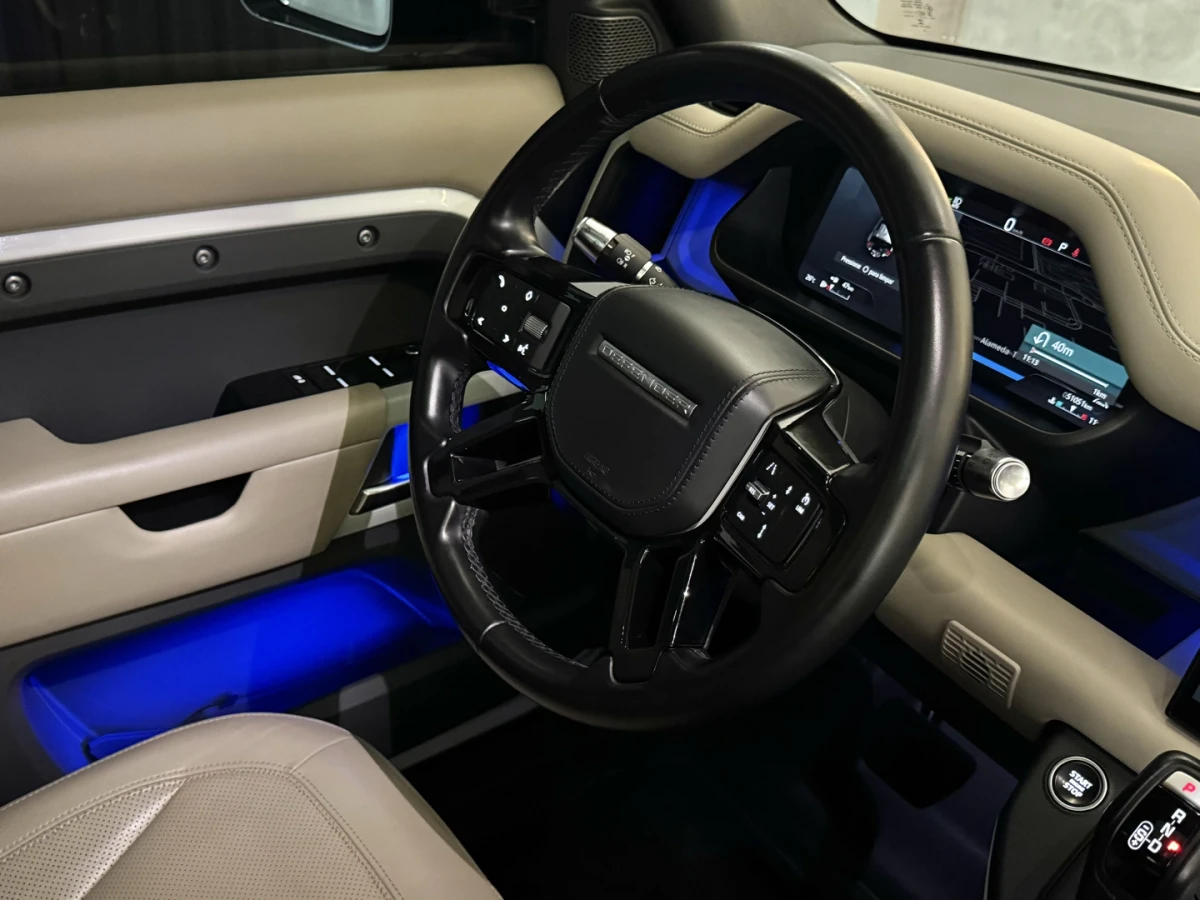 Land Rover Defender — foto 19